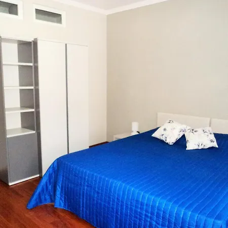 Via Pertinace 1 - Apartament *