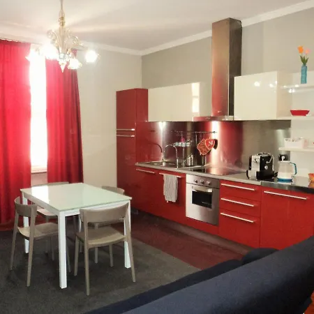 Via Pertinace 1 - 阿尔巴