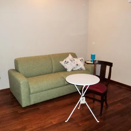 Via Pertinace 1 - Апартаменты