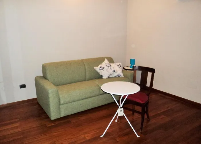 Via Pertinace 1 - 아파트