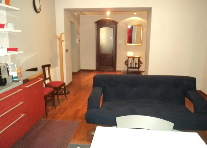 Via Pertinace 1 -