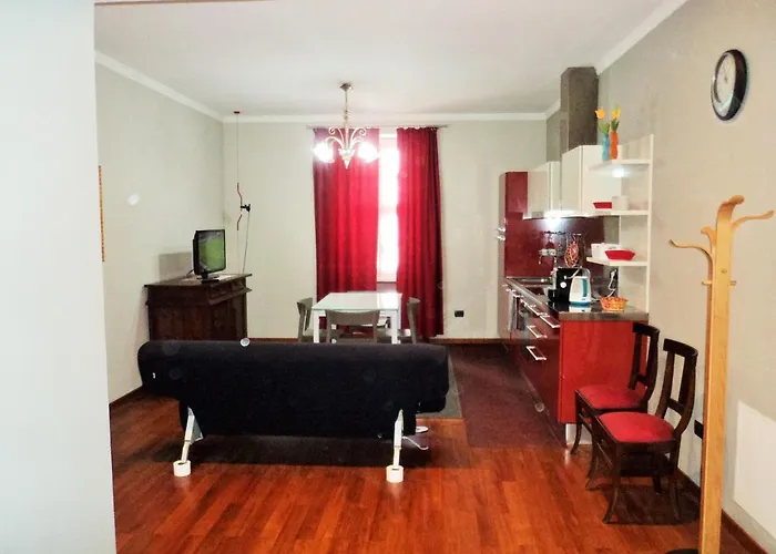 Via Pertinace 1 - 알바